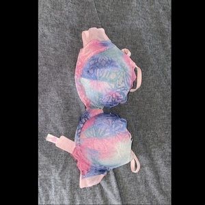 Victoria’s Secret pink brand size 36C bra
